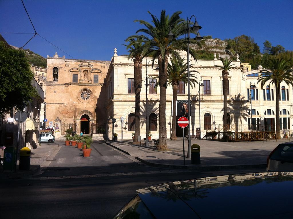 Casa Della Nonna Villa Modica Exteriör bild